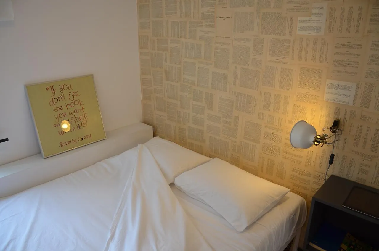 Apartment Book Studio Bucharest